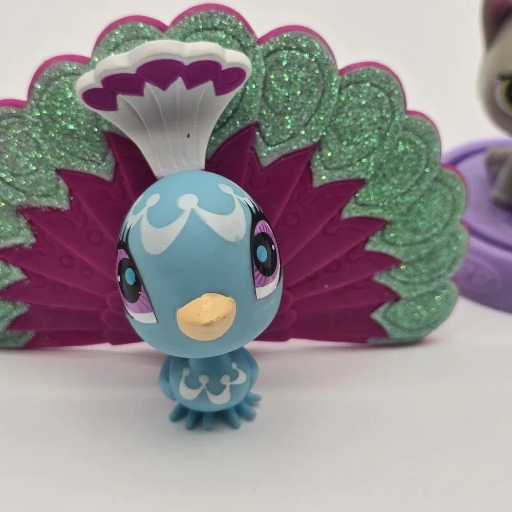 Lot of 4 Hasbro Littlest Pet Shop McDonalds Toys and 1‎ LPS Peacock Bird